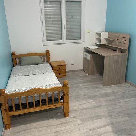 Une Maison Equipee Et Simple. Βίλα Νεβέρ Εξωτερικό φωτογραφία