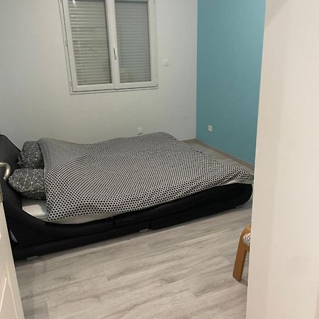 Une Maison Equipee Et Simple. Βίλα Νεβέρ Εξωτερικό φωτογραφία